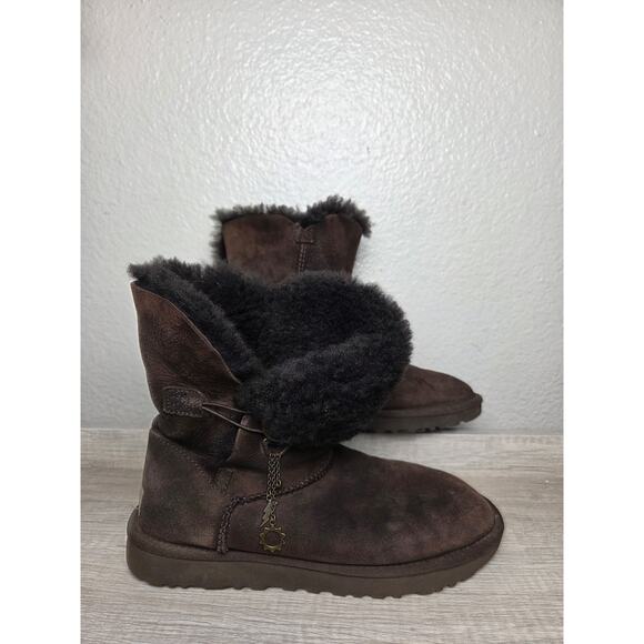 Brown Ugg Boots size 8 - Picture 2 of 6